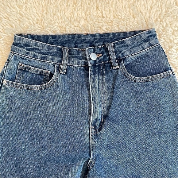 Shein High Rise Mom Jeans Women's Size 26 Medium Wash Blue Tapered Leg - Picture 3 of 11